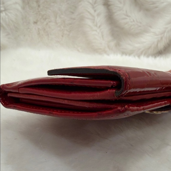 Gucci red patent leather wallet heart closure - Picture 5 of 16